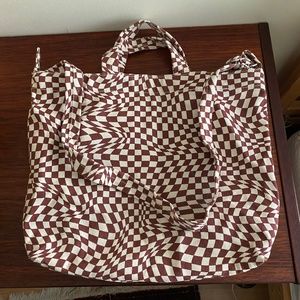 Baggu Horizontal Duck Bag in wavy checker